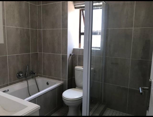 1 BEDROOM APARTMENT FOR SALE IN SUNNINGHILL